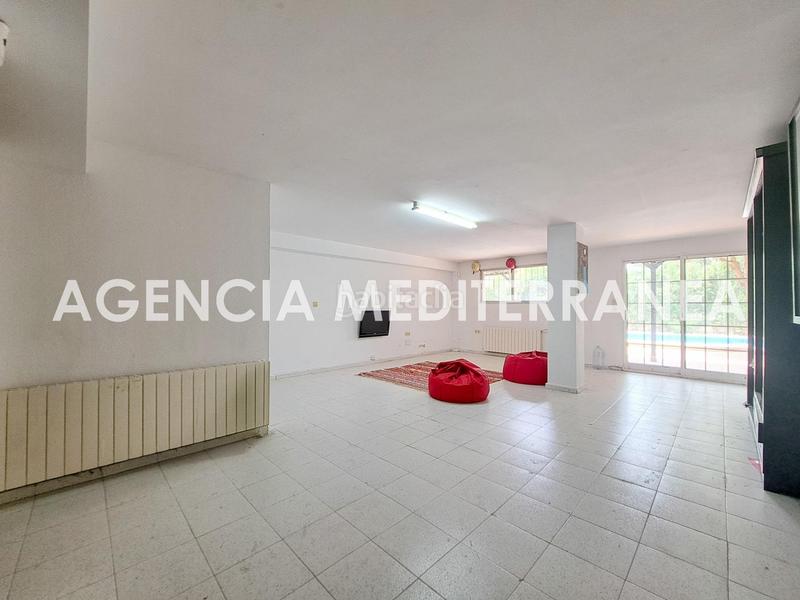 Foto b0575639-7594-4c70-a1aa-dbd10382c5a3. Casa pareada amplio chalet pareado en montecañada! en Paterna
