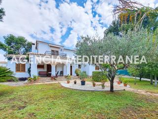 Rent Chalet in La Cañada. Chalet independiente en el plantio