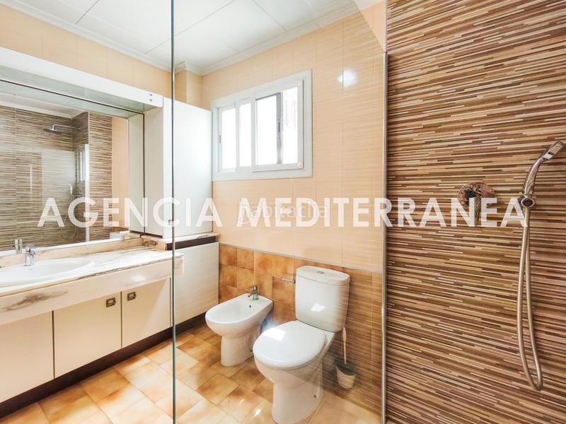 Foto e2c8a1b7-cea7-48c9-9c92-3d60155f1d9e. Affitto appartamento con riscaldamento in La Petxina Valencia