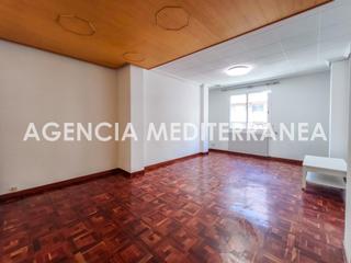 Lloguer Pis a La Petxina. Luminosa vivienda en alquiler en zona la petxina.
