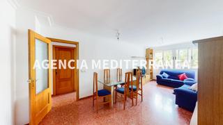 Appartamento in Silla. Vivienda con garaje en silla
