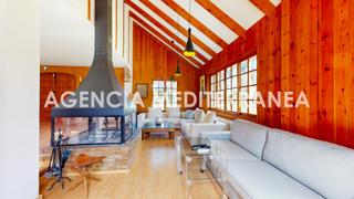Chalet à Serra. Quieres vivir o disfrutar de tus momentos de descanso en un espe