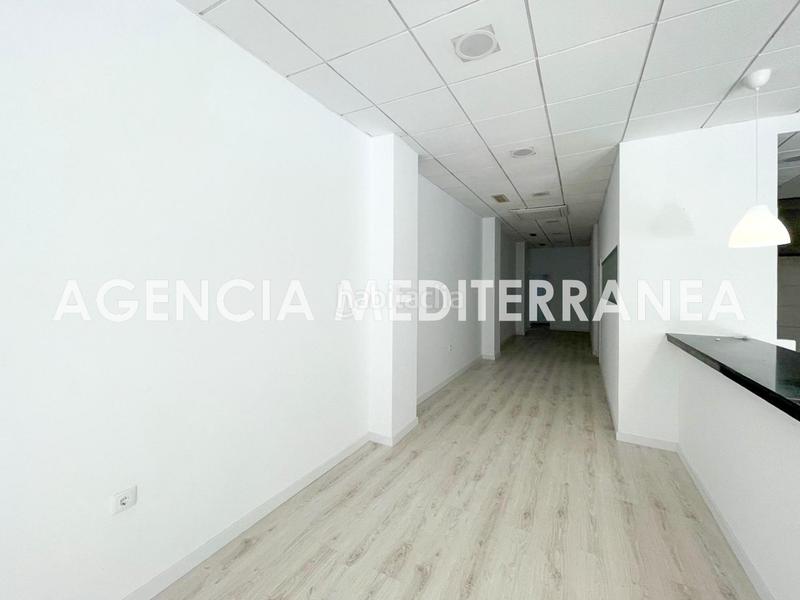 Foto 05669b8a-a1c3-4b77-b730-ddc47cb50b11. Alquiler local comercial es tu momento de emprender! en Catarroja