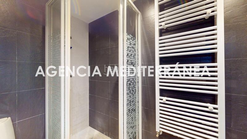Foto 5a3e3672-d7a0-4b63-b679-8cbfcdc4aab8. Piso tu nuevo hogar te está esperando en la avenida del cid! en Valencia