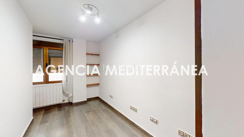 Foto 688fb525-83c1-4fc0-8179-f975937df811. Piso tu nuevo hogar te está esperando en la avenida del cid! en Valencia