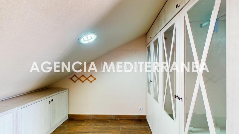 Foto ef9a36b4-1e15-4941-8569-fd27196ce3d4. Casa aparellada amb calefacció aparcament piscina a Paterna