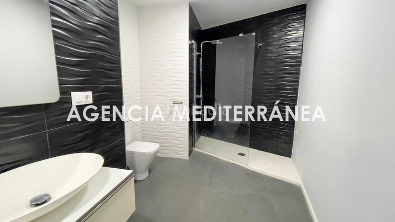 Foto bb00e9c2-aef2-457f-a757-f29da1d7cfef. Planta baixa amb calefacció a Russafa Valencia