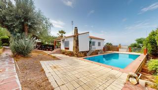 Chalet in Olocau