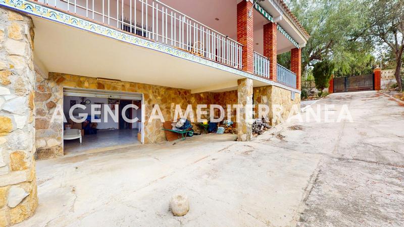 Foto 17e0addb-b7bc-480a-b107-965b6b5a5f77. Chalet en Olocau