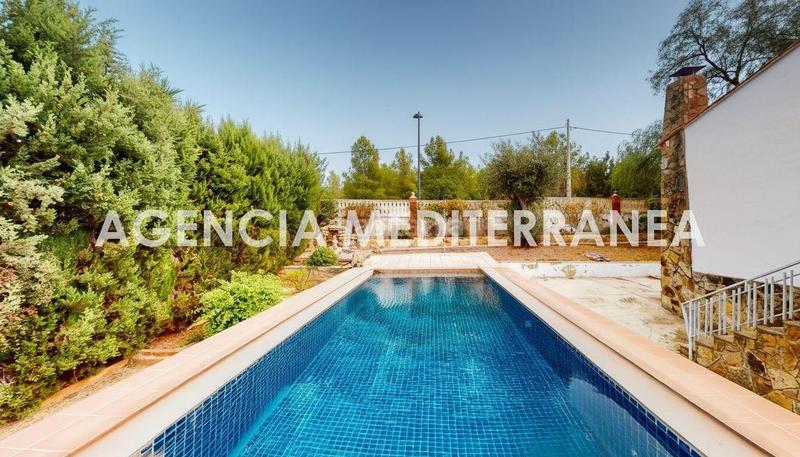 Foto 188b647b-b478-4183-a2d6-7bbcf3672c78. Chalet en Olocau