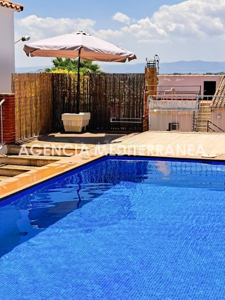 Foto 581d884f-b399-4fe0-8bd4-413a7a8285ab. Xalet amb piscina a Olocau