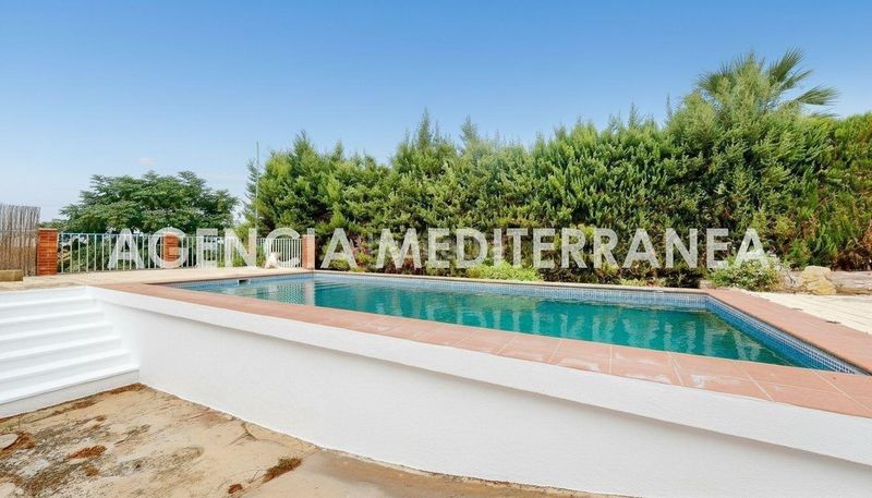 Foto 6a49bf81-ed5a-4426-81d1-375c5a252cf2. Xalet amb piscina a Olocau