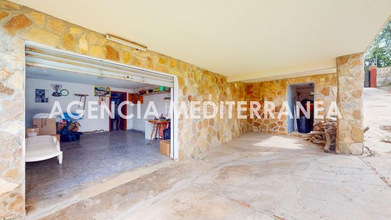 Foto b6a3ec43-e747-42c1-aace-1667a543a80f. Xalet amb piscina a Olocau