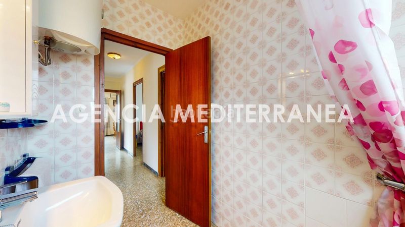 Foto deca5f1e-45ec-43d1-a19e-fa6815178a33. Xalet amb piscina a Olocau