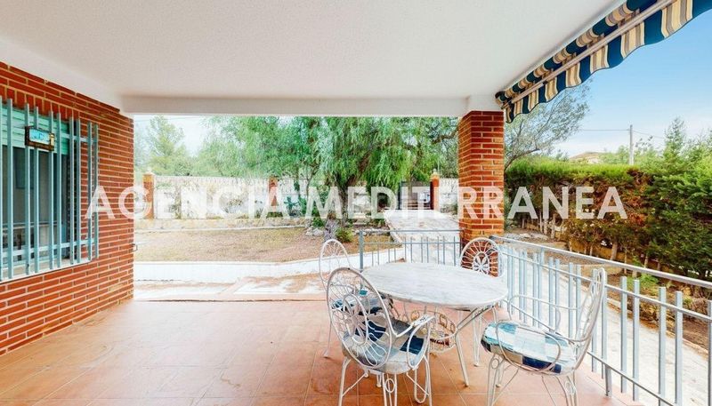 Foto f8183985-42e3-4b0e-8a9b-9126cf6a55bd. Xalet amb piscina a Olocau