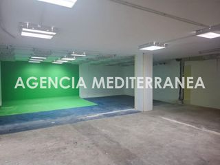 Local Comercial  Calle matheu y sanz. Amplio local en venta en valencia