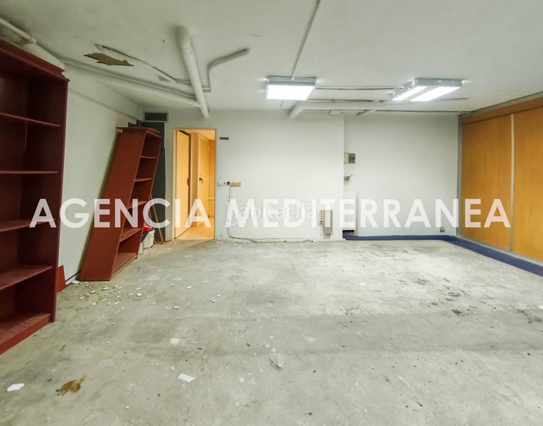 Foto c6b9277f-afcd-4e41-aa4f-8e2f0ec50cd6. Local comercial a La Raïosa Valencia