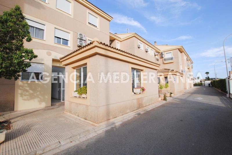 Foto 7b4e17d1-f8e2-4615-bf52-4c723b60bd8d. Piano terra con parcheggio piscina in Les Bassetes - El Marjal Dénia