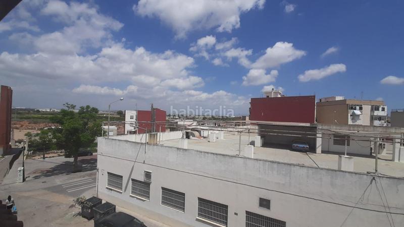 Foto 0e9afc1c-0348-4680-9bd9-6c71948e409e. Casa adosada en Zona Calle Valencia Torrent