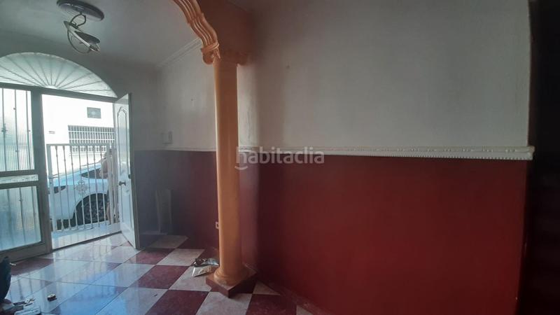 Foto bb1f3f8f-bf8a-41ee-ae31-e3150917042f. Casa adosada en Zona Calle Valencia Torrent