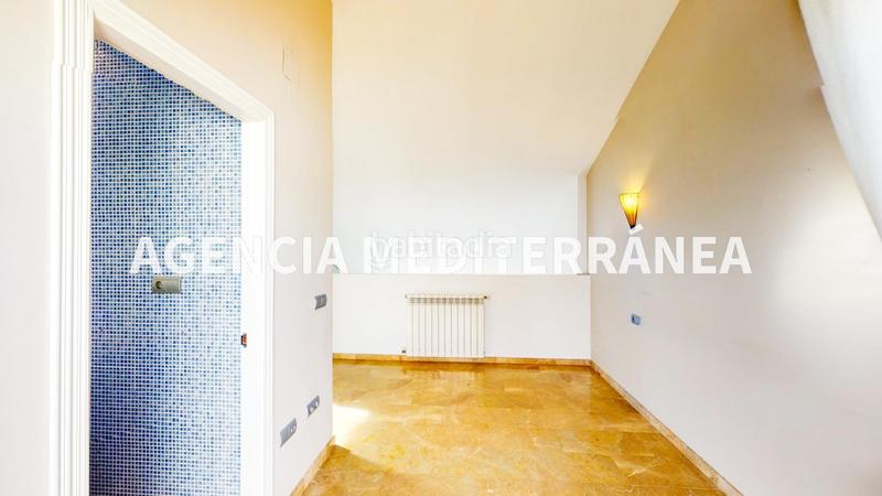 Foto 5fed6d40-b8a3-4c66-9cc3-03147caec765. Attico con parcheggio in Alcácer