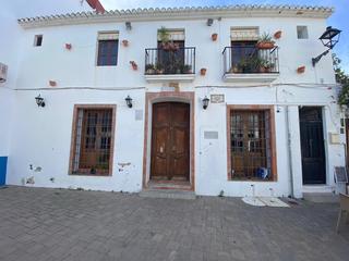 Maison à Centro Urbano. Casa con negocio en denia