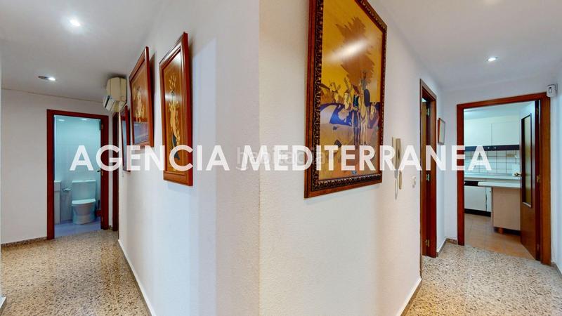 Foto d60d485f-e776-4d2f-bbad-19e12739a42a. Flat with heating in Camí Reial Valencia