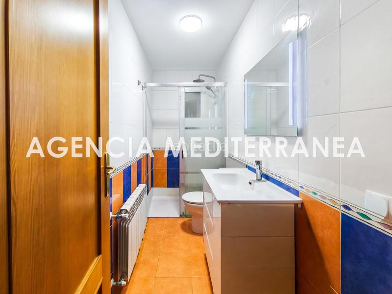 Foto b0f9d8e5-b6ec-424d-9e14-063b82245350. Pis amb aparcament a Riba - roja de Túria