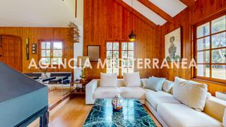 Chalet à Serra. Quieres vivir o disfrutar de tus momentos de descanso en un espe
