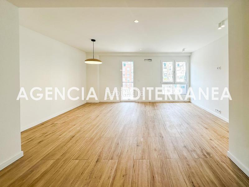 Foto 9facb60e-1f35-49c3-b871-6697fa218603. Etagenwohnung in Nou Moles Valencia