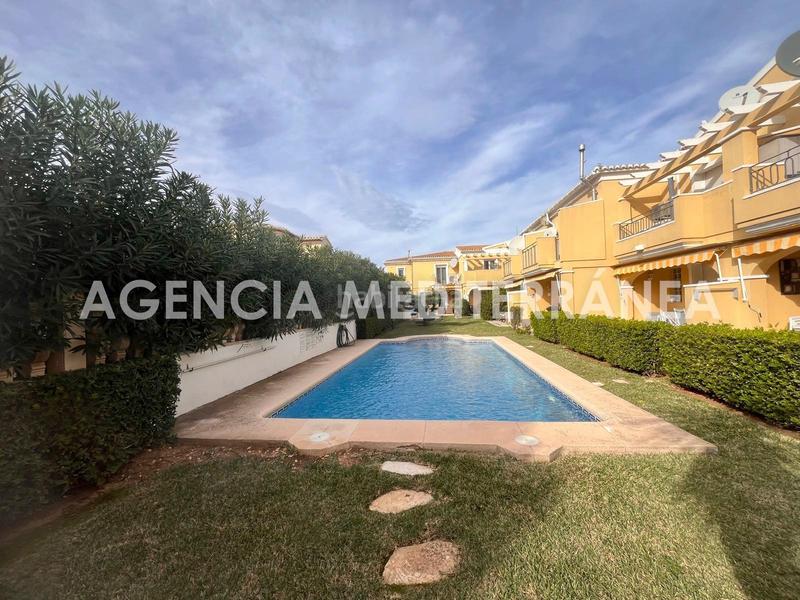 Foto e8ce6db4-cecc-40da-8192-a389ed9c986f. Casa adossada amb calefacció aparcament piscina a Poblets (els)