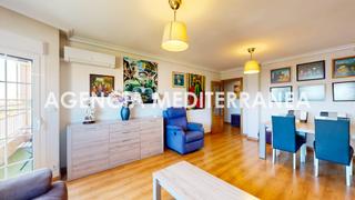 Appartement  Calle nicolau primitiu gomez se. Amplia y luminosa vivienda con garaje en sant isidro, valencia
