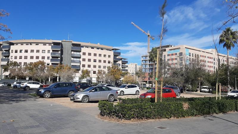 Foto 91e9f79d-fab0-48cb-87ee-ef4349a84080. Parking coche garaje en venta en Nou Benicalap Valencia