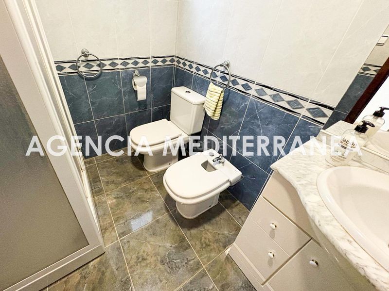 Foto 161153c2-91f8-4351-b506-e05ae440b72c. Xalet amb aparcament a Polígono del Aeropuerto Manises