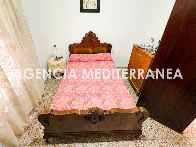 Foto 80f50d0f-7e2e-4e61-92bd-5aaee10c0c95. Xalet amb aparcament a Polígono del Aeropuerto Manises