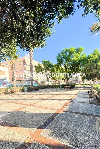 Foto 0ab91a51-453b-4117-a5b7-9e7a8c662a4e. Casa amb aparcament a playa puerto de Sagunto Sagunt