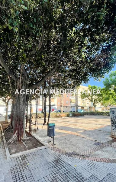 Foto 275f1be3-2442-4557-b5fe-20c6c7dece39. Casa amb aparcament a playa puerto de Sagunto Sagunt