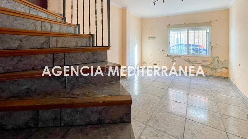 Foto 8f9015ca-cf97-42dc-84c8-9ecb3c7a3329. Casa amb aparcament a playa puerto de Sagunto Sagunt