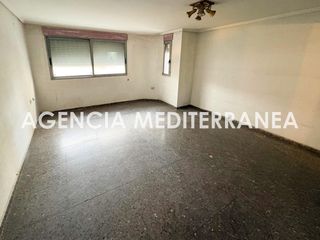 Etagenwohnung  Calle sant vicent. Piso en venta en lliria, con terraza.