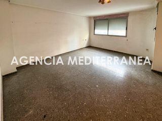 Appartement  Calle sant vicent. Piso en venta en lliria, con terraza.
