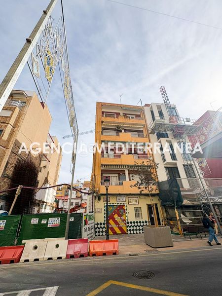 Foto af12f608-c8d7-4f9f-bebf-857b6870ce72. Pis a Malva Rosa Valencia