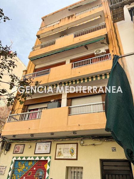 Foto c4f06656-af5f-45b2-9a3a-d1af1db2deb9. Pis a Malva Rosa Valencia