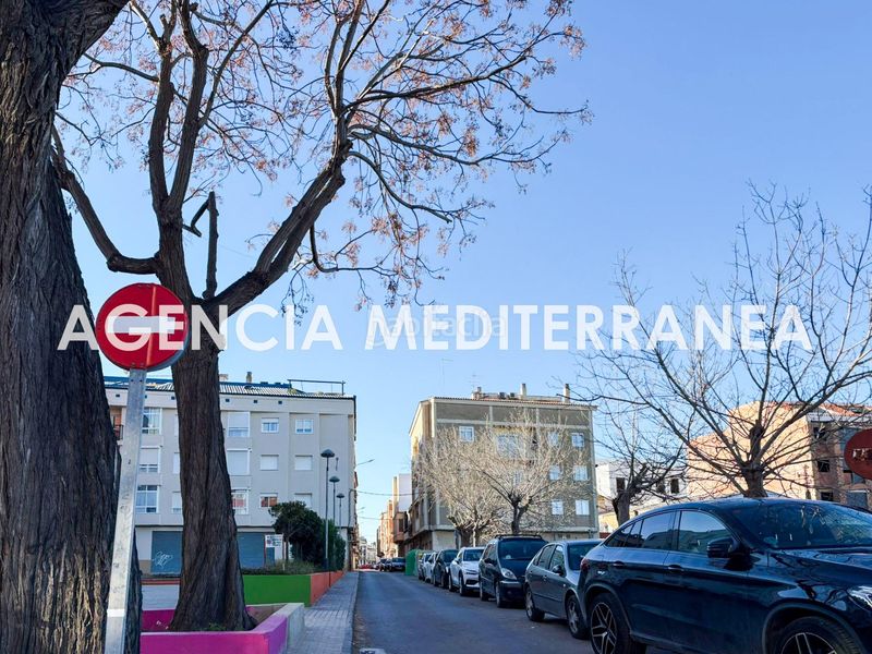 Foto c8407ebd-7d54-4aa6-b434-d17b491715fc. Pis a Alfafar
