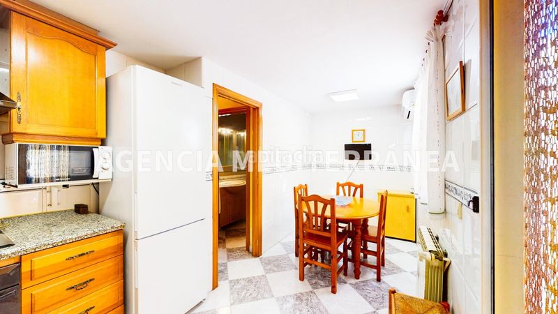 Foto 6ca62393-1f74-4667-9b59-18e19f4a51be. Casa adossada amb calefacció aparcament a Alcácer