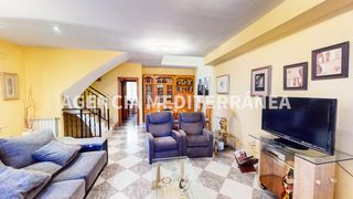 Casa adossada a Alcácer. Adosado a la venta en alcàsser