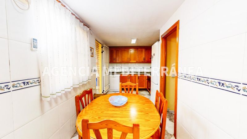 Foto f9601c1a-5c81-4eec-b31e-95477c5957a1. Casa adossada amb calefacció aparcament a Alcácer