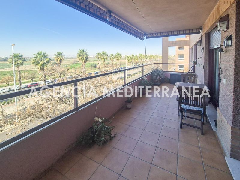 Foto 94110d1a-b976-4df9-9cfb-983a7e2323d8. Pis amb calefacció aparcament piscina a Sant Pau Valencia