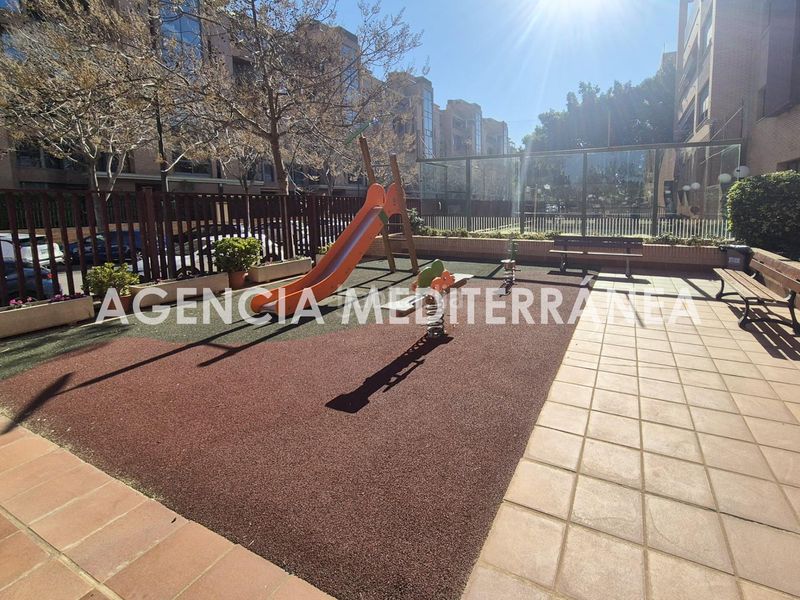 Foto a2170f4f-6ed4-4d28-91fe-24a628ba71af. Pis amb calefacció aparcament piscina a Sant Pau Valencia