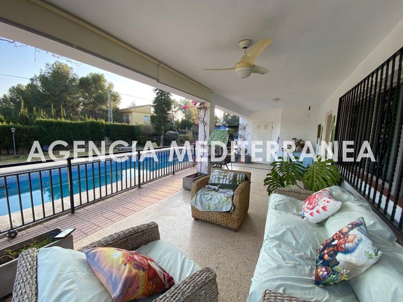 Foto 81141efe-13d4-4645-9d3a-2cfd257b89f5. Xalet amb aparcament piscina a Olocau