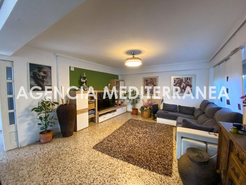 Foto b9ab3006-aaa8-4bb1-af87-3381f081c936. Xalet amb aparcament piscina a Olocau